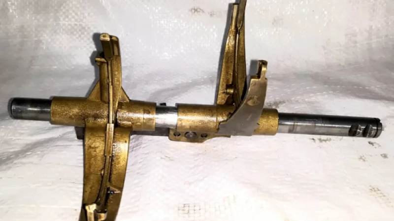 علائم خرابی ماهک دنده